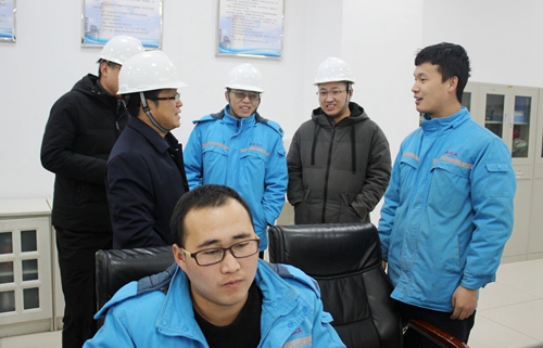王大真到聯(lián)化公司調(diào)研指導(圖3) 王大真到聯(lián)化公司調(diào)研指導(圖3)