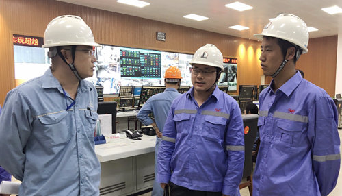 宜化集團優(yōu)秀班組長“三個一”活動圓滿結(jié)束(圖7) 宜化集團優(yōu)秀班組長“三個一”活動圓滿結(jié)束(圖7)