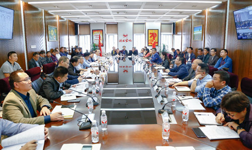 集團召開9月份效益分析總結(jié)會(圖1) 集團召開9月份效益分析總結(jié)會(圖1)