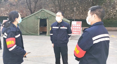 周金平先后到楚星公司、松滋肥業(yè)、實(shí)訓(xùn)基地和股份公司檢查疫情防控工作(圖4)