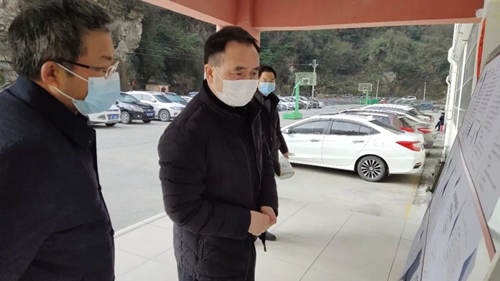 周金平到礦業(yè)公司檢查疫情防控及復(fù)工復(fù)產(chǎn)工作(圖2) 周金平到礦業(yè)公司檢查疫情防控及復(fù)工復(fù)產(chǎn)工作(圖2)