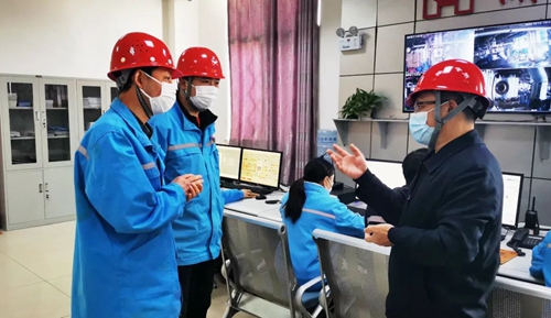 王大真到楚星公司檢查疫情防控及安全生產工作(圖2) 王大真到楚星公司檢查疫情防控及安全生產工作(圖2)