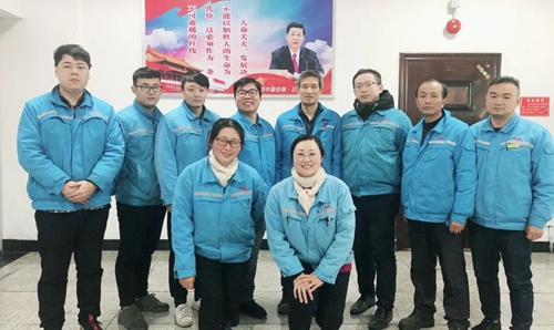 宜化兩個(gè)班組獲得宜昌市“工人先鋒號(hào)”榮譽(yù)稱號(hào)(圖1) 宜化兩個(gè)班組獲得宜昌市“工人先鋒號(hào)”榮譽(yù)稱號(hào)(圖1)