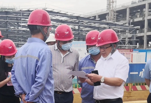 王大真到宜昌及周邊分子公司現(xiàn)場(chǎng)檢查工作(圖2) 王大真到宜昌及周邊分子公司現(xiàn)場(chǎng)檢查工作(圖2)