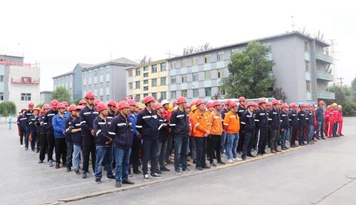 青海宜化:奏響大修進(jìn)行曲 堅(jiān)決打贏攻堅(jiān)戰(zhàn)(圖1) 青海宜化:奏響大修進(jìn)行曲 堅(jiān)決打贏攻堅(jiān)戰(zhàn)(圖1)