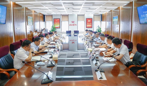 宜化集團與中化農(nóng)業(yè)簽訂戰(zhàn)略合作協(xié)議(圖2) 宜化集團與中化農(nóng)業(yè)簽訂戰(zhàn)略合作協(xié)議(圖2)