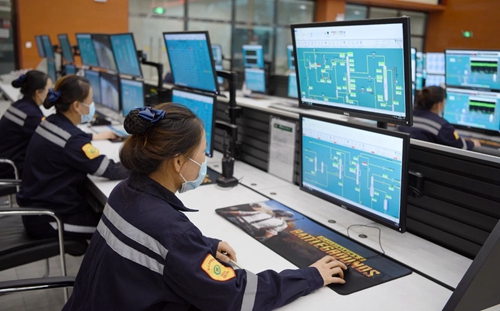 重磅喜訊：新疆宜化尿素產(chǎn)品順利下線！(圖2)