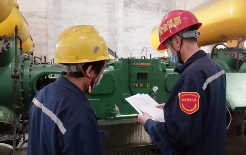 雙環(huán)公司:筑牢四道防線 確保安全檢修(圖4) 雙環(huán)公司:筑牢四道防線 確保安全檢修(圖4)