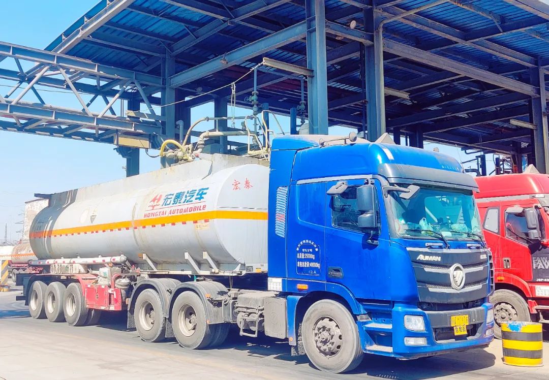 喜訊！內(nèi)蒙宜化醫(yī)藥級鹽酸成功下線(圖3)