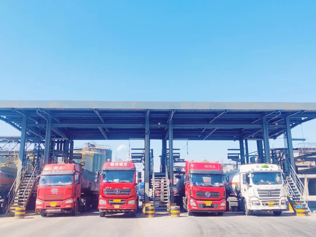 喜訊！內(nèi)蒙宜化醫(yī)藥級鹽酸成功下線(圖4)