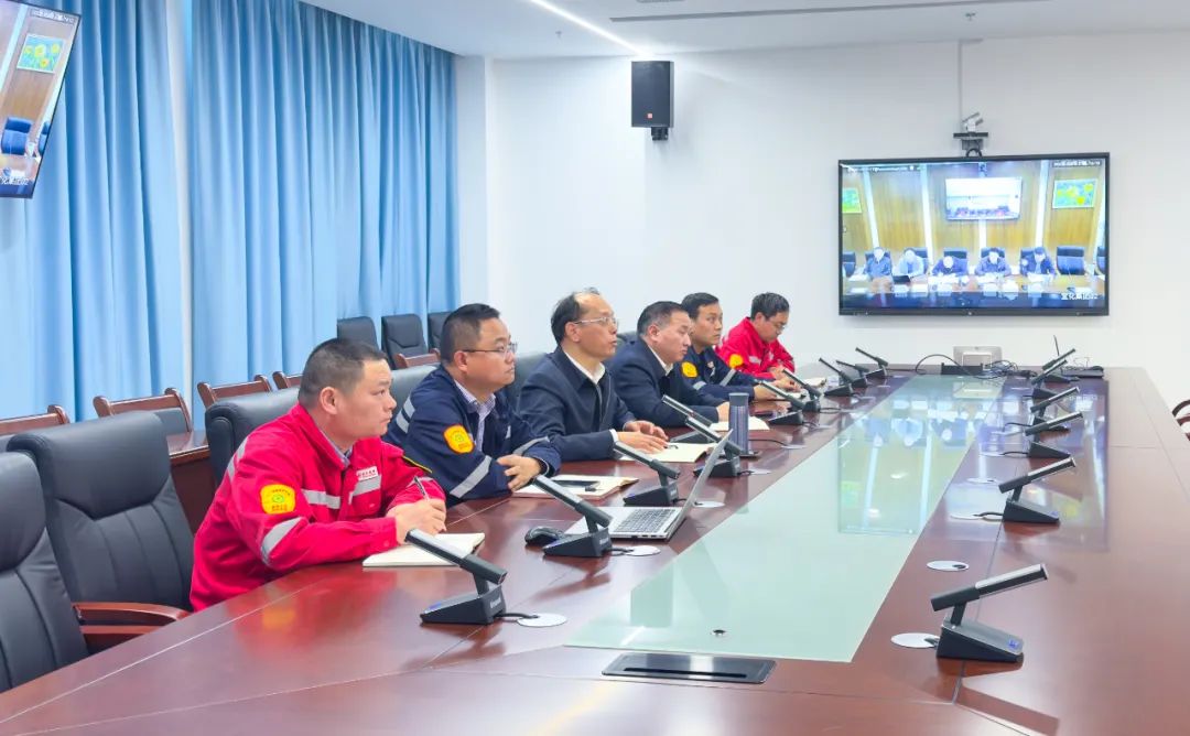 集團(tuán)召開3月份安全例會(圖2) 集團(tuán)召開3月份安全例會(圖2)