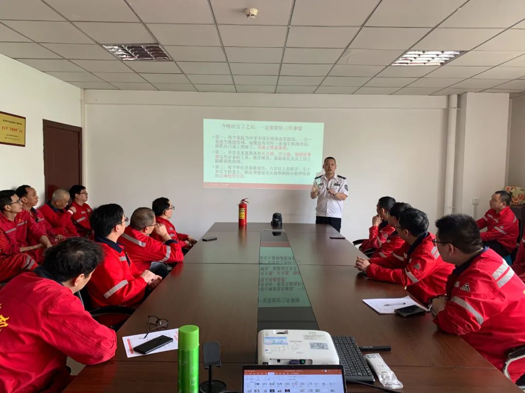 開展消防安全培訓(xùn)，防患于未然(圖1)