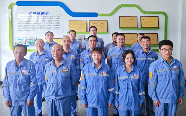 新疆宜化5個(gè)班組獲評(píng)準(zhǔn)東開(kāi)發(fā)區(qū)安全管理標(biāo)準(zhǔn)化班組