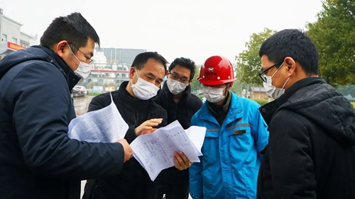 周金平到楚星公司、松滋肥業(yè)檢查疫情防控情況