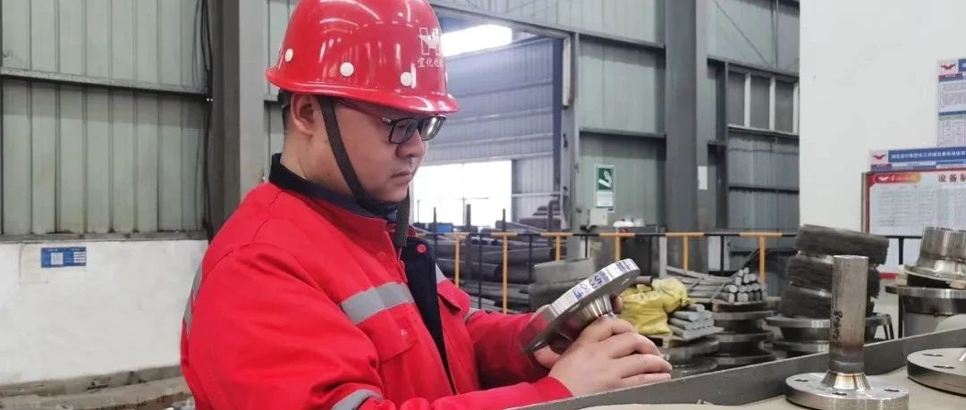 【管理標(biāo)兵】化機(jī)公司黃亞華：扎根一線勤鉆研，履職盡責(zé)勇?lián)?dāng)